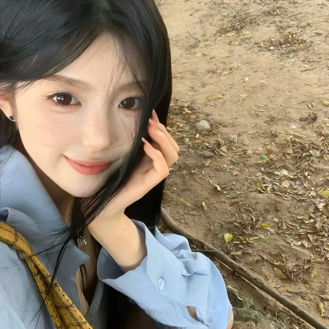 阴目侦信
